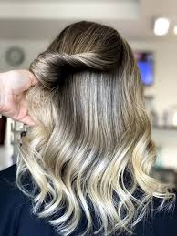Coloração balayage no Salão Bellas